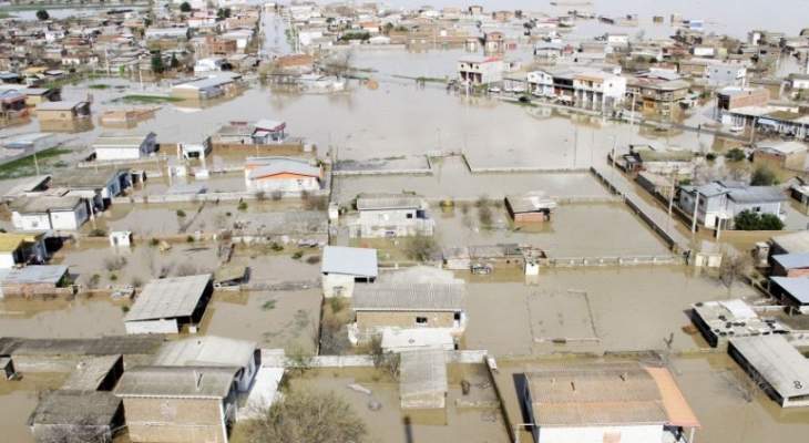 الهلال الأحمر السعودي والإماراتي يقدمان مساعدات لإيران بعد السيول