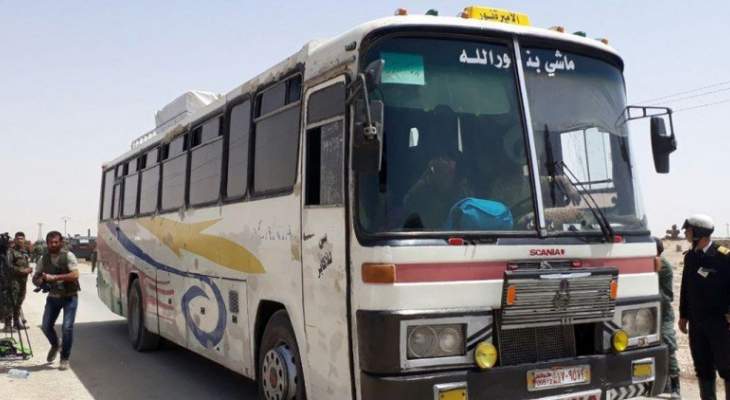 تجهيز 13 حافلة تقل المئات من مسلحي "جيش الإسلام" وإخراجها من بلدة الضمير