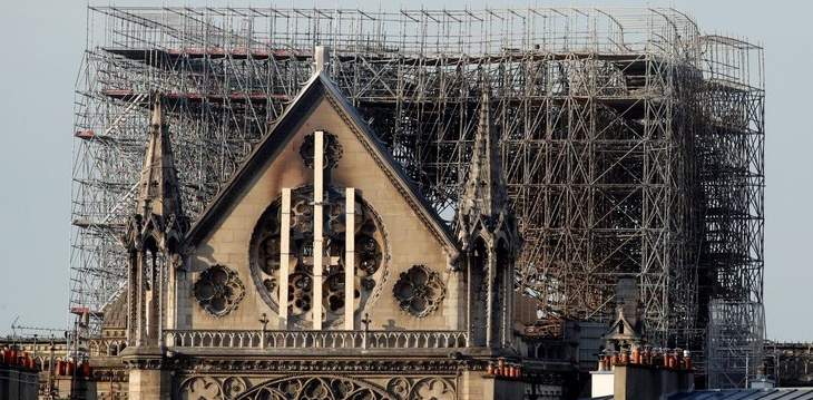 الشرطة الفرنسية ترجح فرضية التماس الكهربائي وراء حريق كاتدرائية نوتردام 