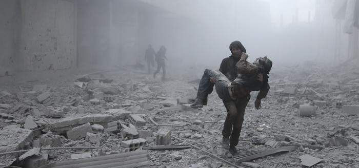 مركز المصالحة الروسي: تأجيل دخول قافلة المساعدات إلى الغوطة بسبب القصف
