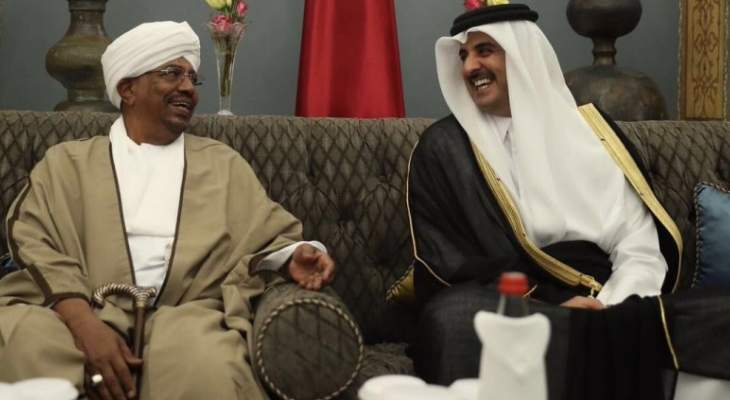 البشير وجه رسالة خطية إلى أمير قطر بشأن العلاقات الثنائية بين البلدين