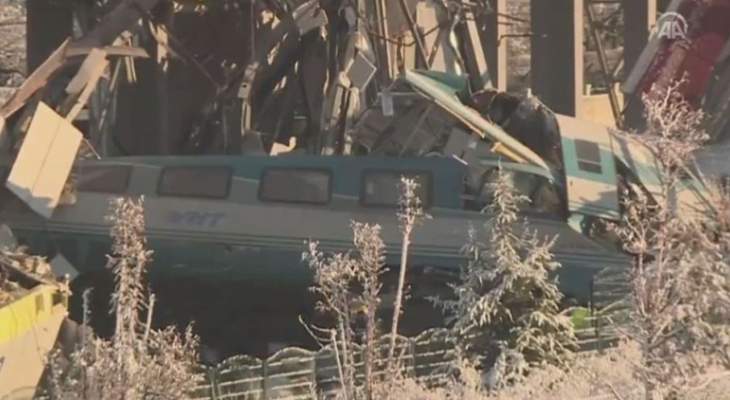 مقتل 4 أشخاص وإصابة 43 آخرين في حادث القطار في أنقرة