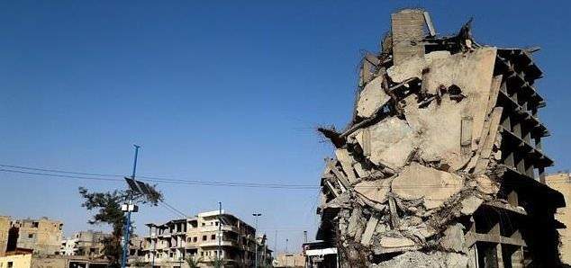 المرصد السوري: مقتل وإصابة 5 أشخاص بانفجار عبوة ناسفة في مدينة الرقة