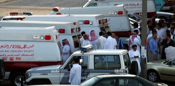 إصابة 20 معتمرا بانقلاب حافلة في السعودية