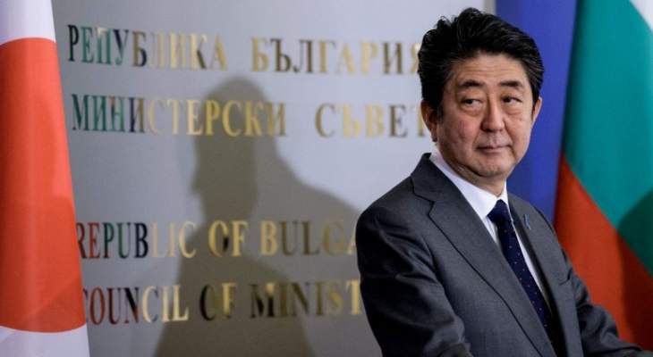 رئيس وزراء اليابان يدعو لزيادة الضغط على كوريا الشمالية