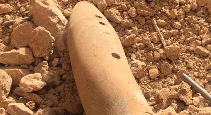 الجيش: العثور على قذيفة من مخلفات إسرائيل زنتها حوالي طن بجانب طريق عيناتا - الأرز