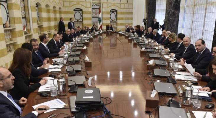 بدء جلسة مجلس الوزراء في القصر الجمهوري وعلى جدول الأعمال ٣٣ بندا