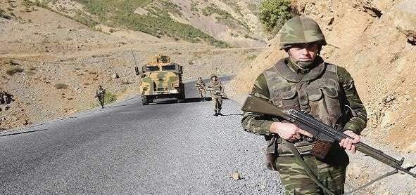 مقتل جنديين تركيين في مهمة قتالية بسبب سوء الأحوال الجوية