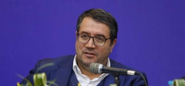 وزير الصناعة الإيراني: إنتاج الكمامات في البلاد سيصل إلى 4 ملايين يوميا
