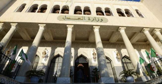 وزير العدل الجزائري عن محاكمة وزراء بوتفليقة: الأمر يتعلق بالإرادة السیاسیة