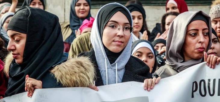 مشروع قانون فرنسي يحظر ارتداء الأمهات الحجاب خلال الرحلات المدرسية