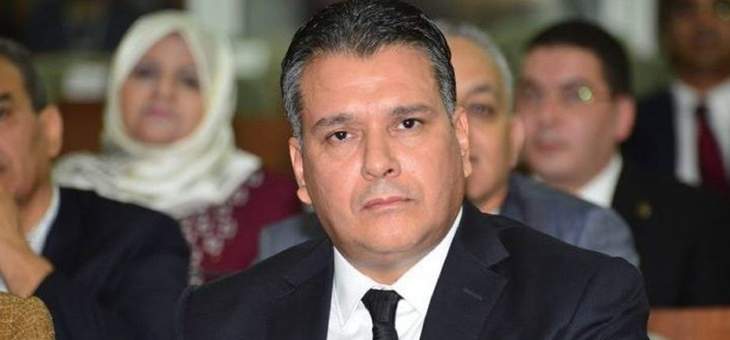 العربية: رئيس البرلمان الجزائري معاذ بوشارب يقدم استقالته