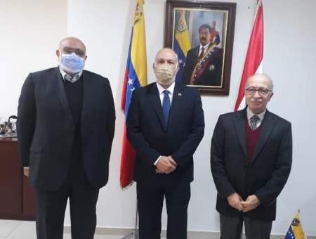 حمدان قدم لغونساليس التهاني بإنجاز الإنتخابات النيابية الفنزويلية