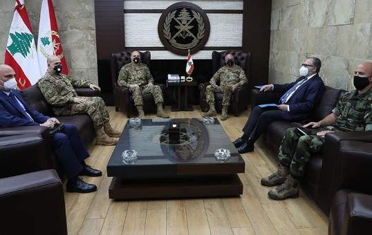 العماد عون بحث مع ديل كول علاقات التعاون بين الجيش اللبناني وقوات اليونيفل