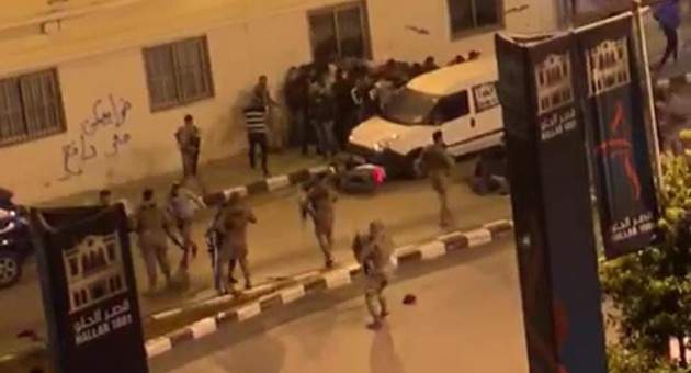 الجيش عمل على تفريق تظاهرة في شارع رياض الصلح قرب قصر الحلاب بطرابلس