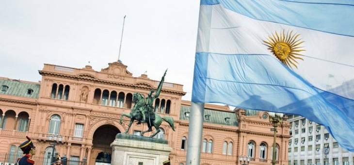 فوز زعيم المعارضة فرنانديز بالانتخابات الرئاسية في الأرجنتين 