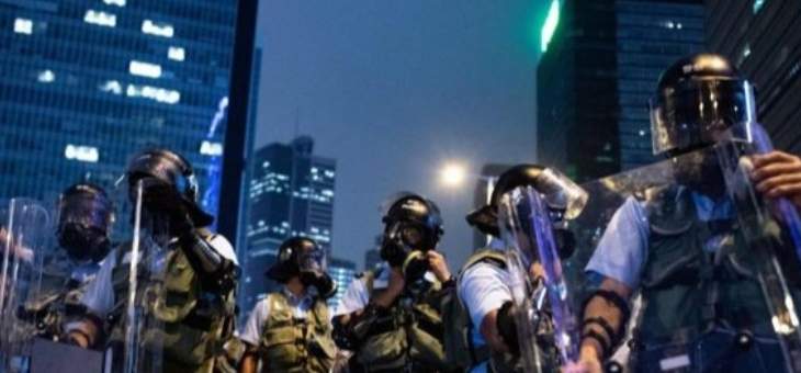 اشتباكات بين الشرطة ومحتجين من أنصار الديمقراطية في هونغ كونغ