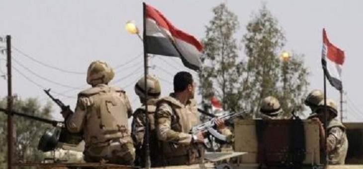 القوات المسلحة المصرية: العثور على أسلحة وعبوات ناسفة معدة للتفجير بشمال ووسط سيناء