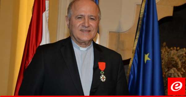 Daccache a reçu le grade de chevalier des mains de l’ambassadeur de France de la Légion d’honneur française