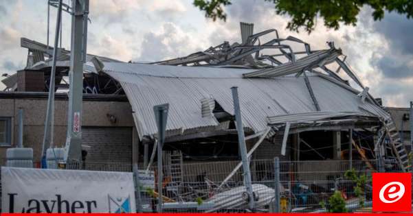 About 40 people are injured and seriously injured in a tornado in Paderborn, western Germany.